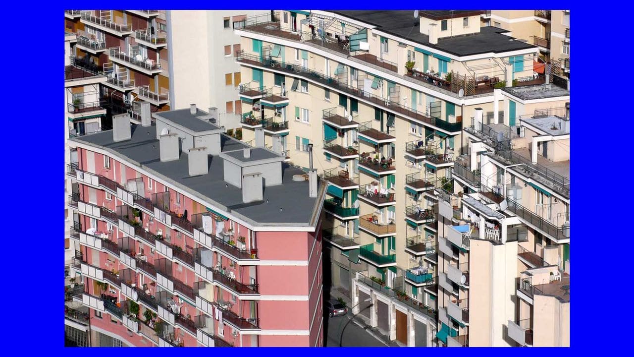The Vertical City: How Ancient Rome Solved Density and Created the Modern Apartment