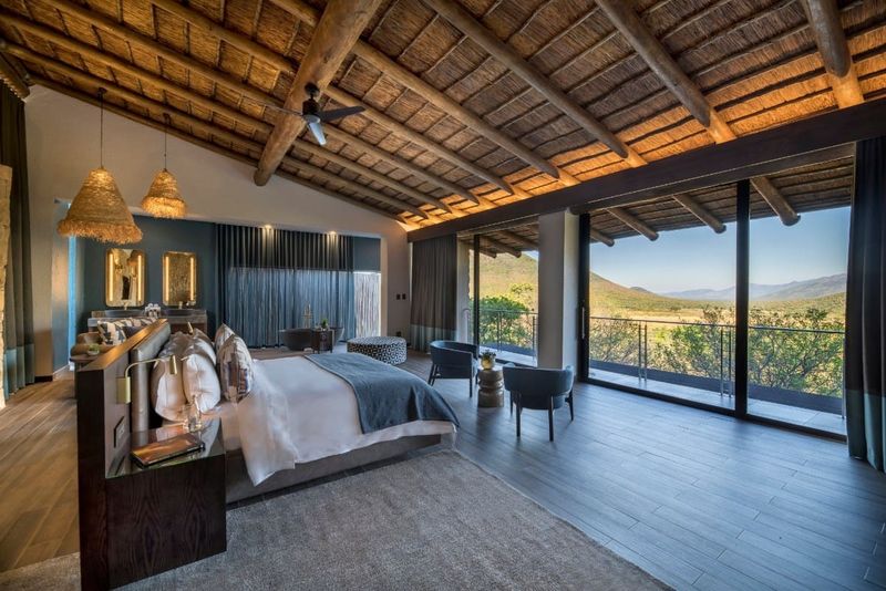 Stays & Hotels · Cape Town