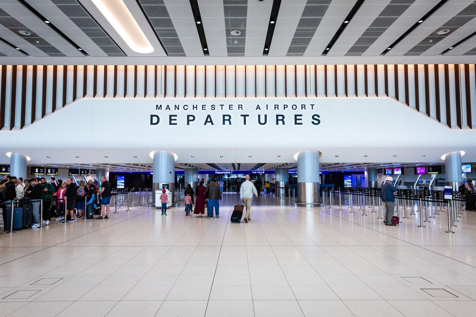 Birmingham to Manchester Airport Rail Link Returns After Decades