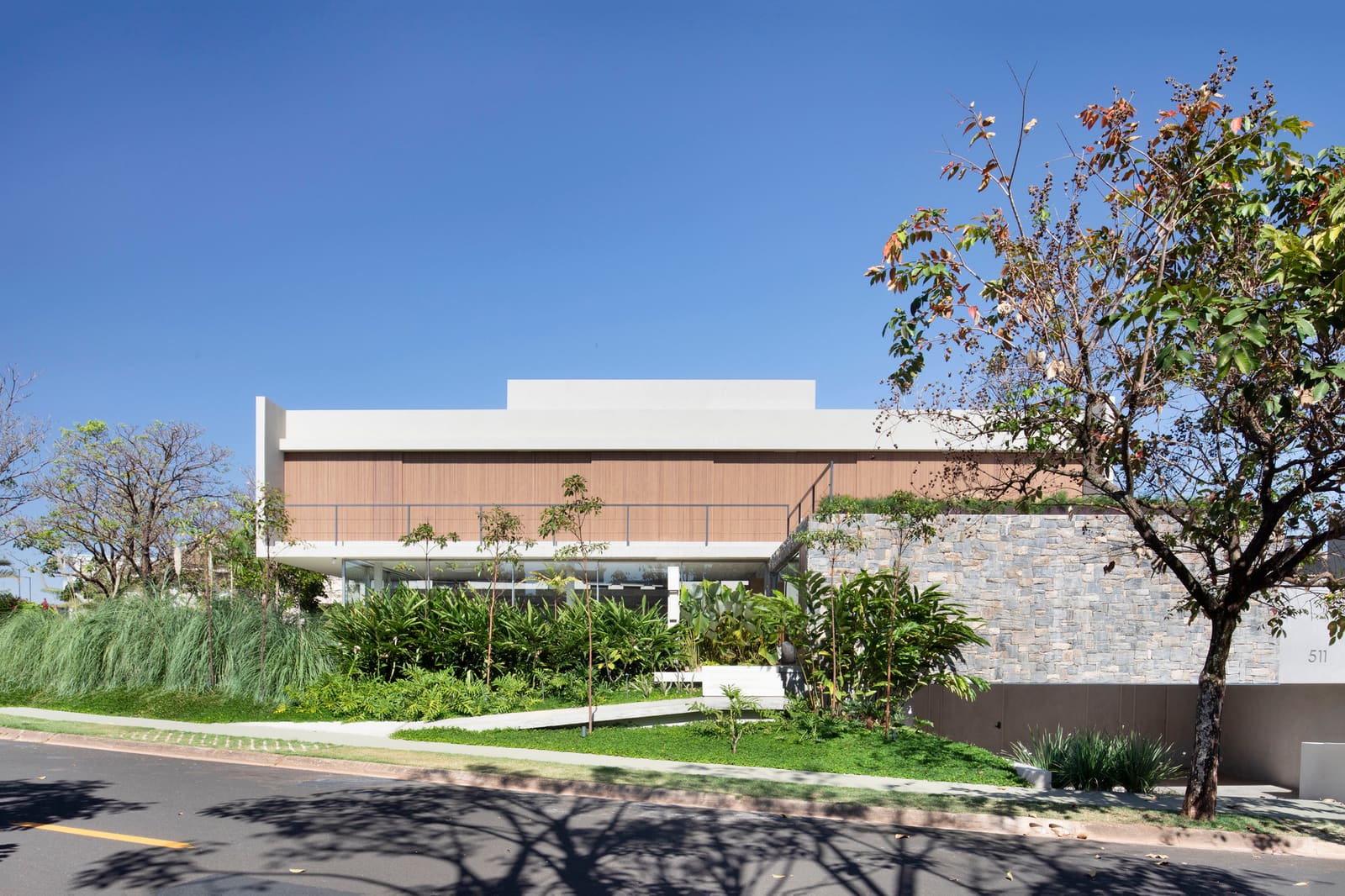 A Brazilian House Built Around the Rhythms of Return