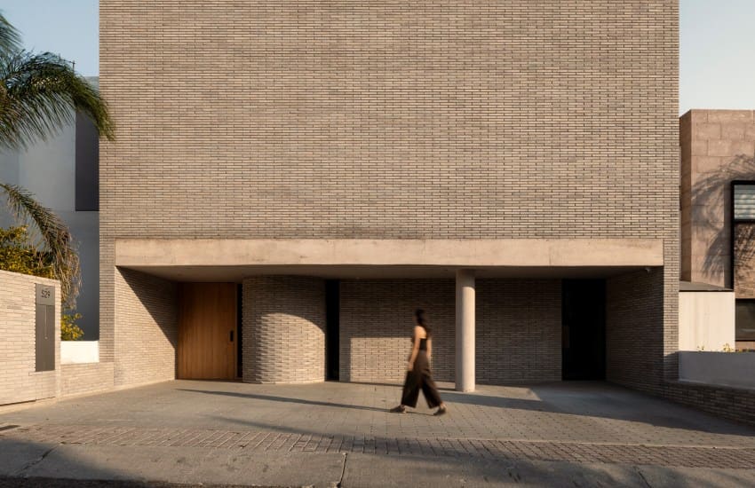 How Brick Geometry Shapes Privacy in Contemporary Mexican Housing