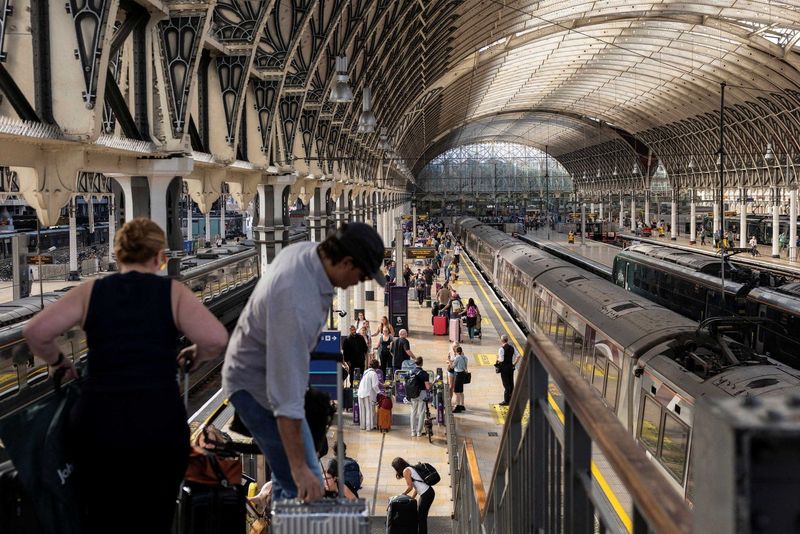 Britain Extends Rail Discount for 18-Year-Olds in Fare Reform Push