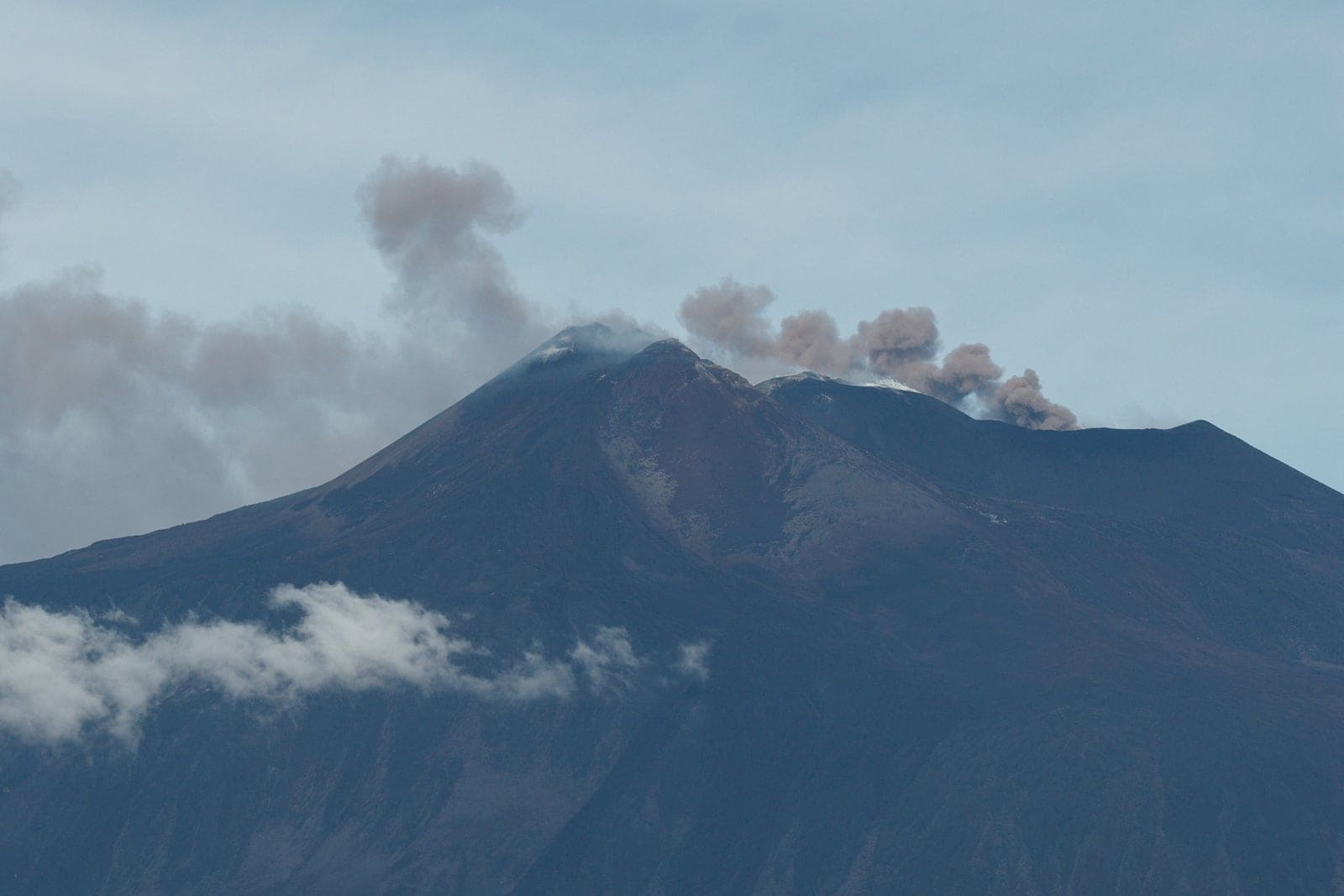 Catania Airport Halts Flights as Etna Ash Cloud Returns