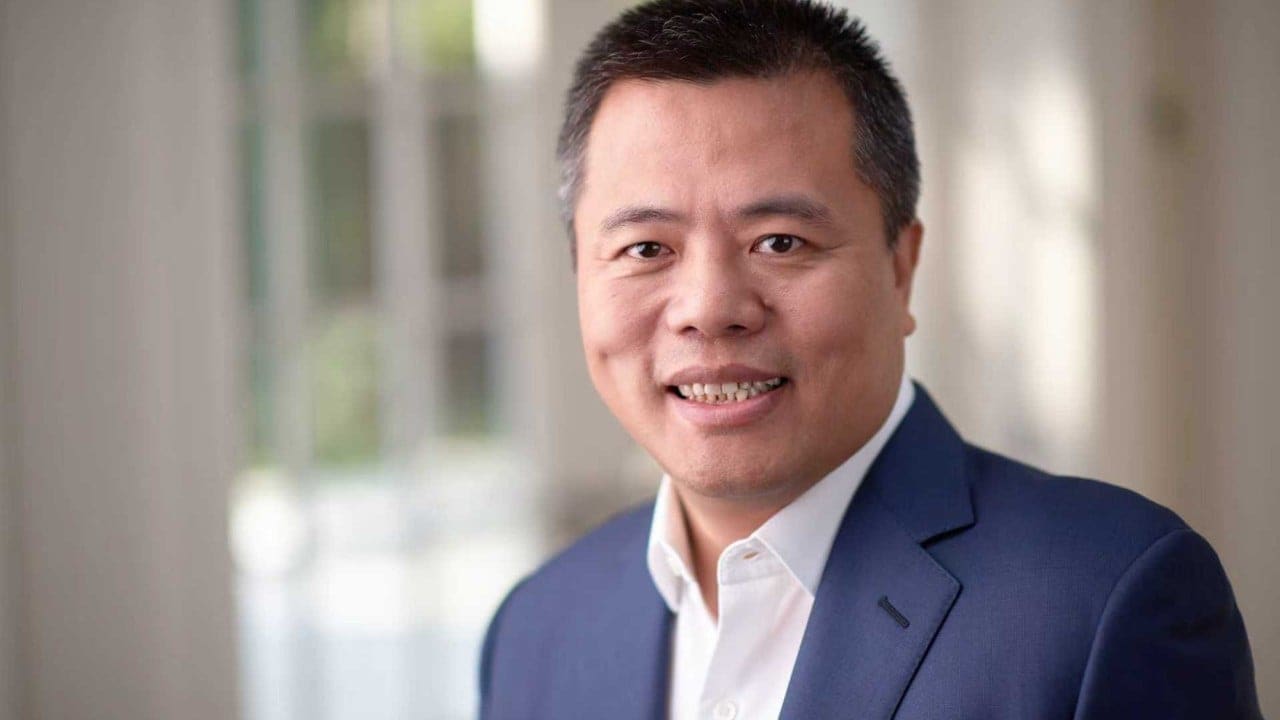 China's First Gaming Billionaire Acquires Shanghai Hotel for $33 Million