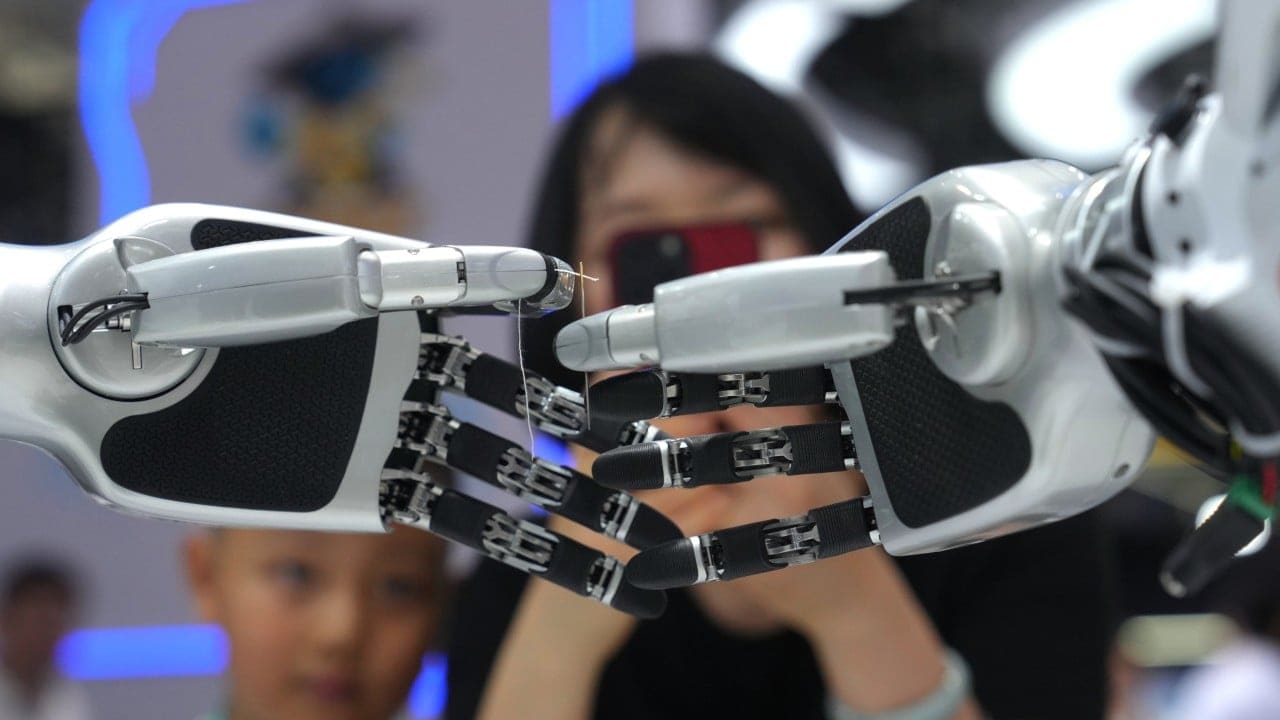 China's Robot Makers Pivot to Wheels Over Walking
