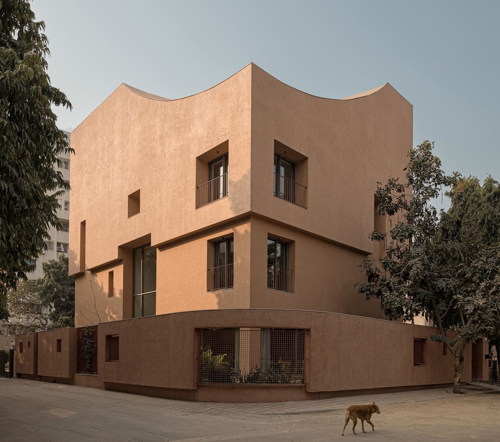 Collective Space in a Compact Urban House