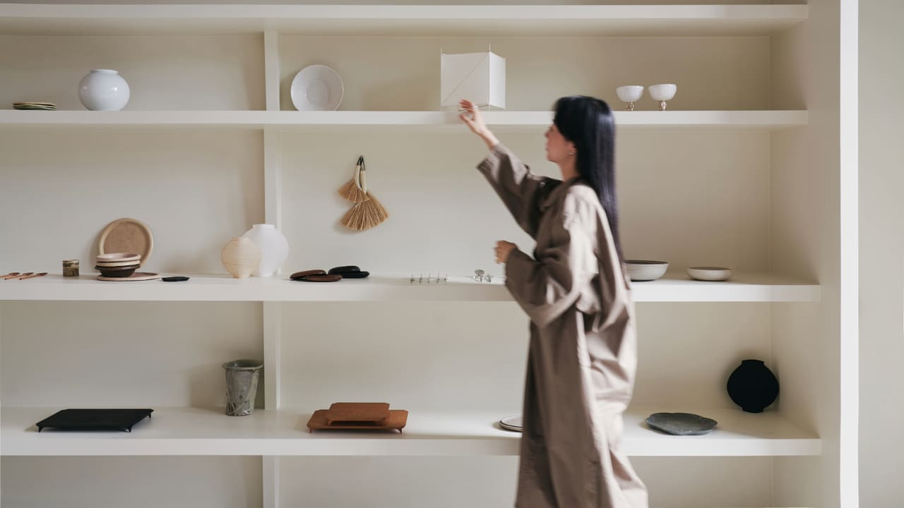 When a Red-Brick Warehouse Becomes a Laboratory for Asian Craft