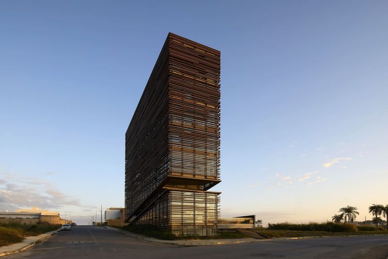 A Corner Office Building That Frames the Horizon