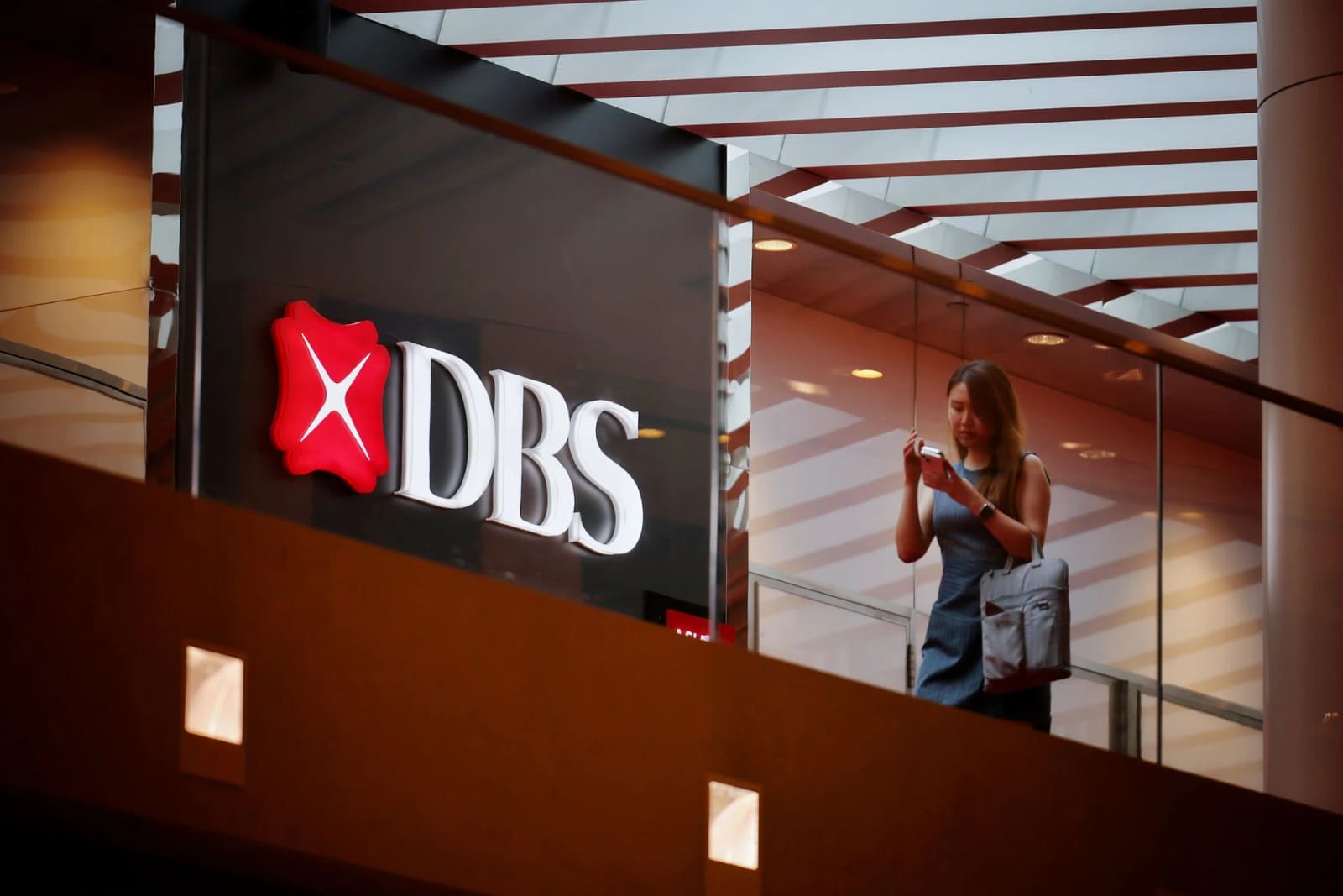 DBS Hits Record High as Singapore Lender Posts S$3.08 Billion Quarterly Profit