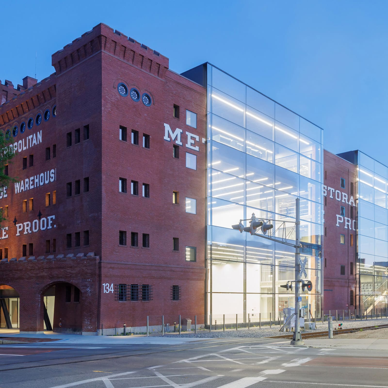 When a Warehouse Becomes a School: DS+R's Structural Surgery in Cambridge