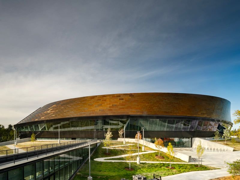 Elevating the Velodrome: How Edmonton's New Recreation Hub Rethinks Indoor Track Design