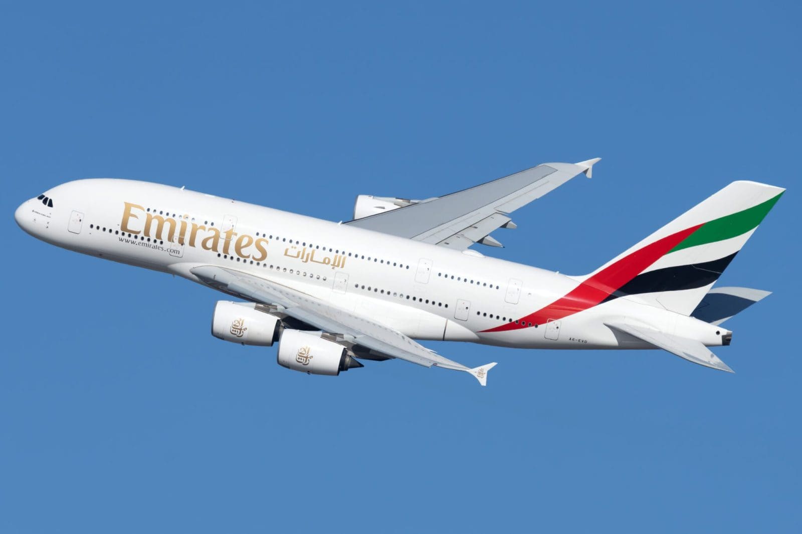 Emirates Climbs Back to 92% Capacity Despite Regional Conflict