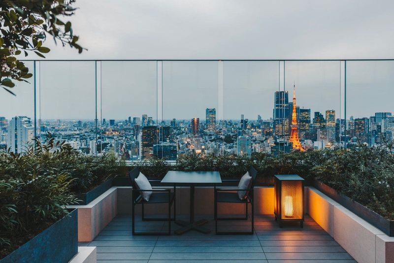 Stays & Hotels · Tokyo