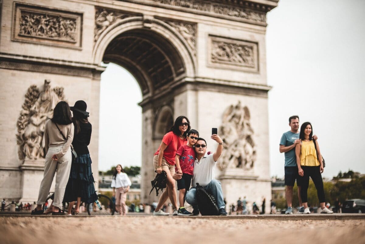 Flight Shortages Hold Back China's Outbound Travel Rebound