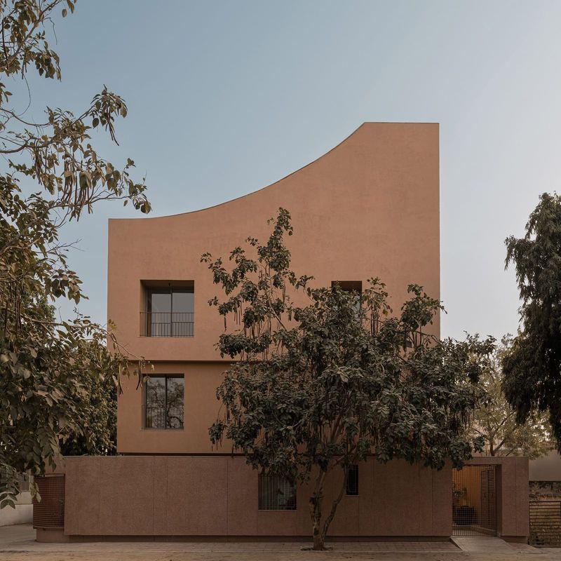 How a Four-Story Urban House Reinterprets Ahmedabad's Courtyard Heritage