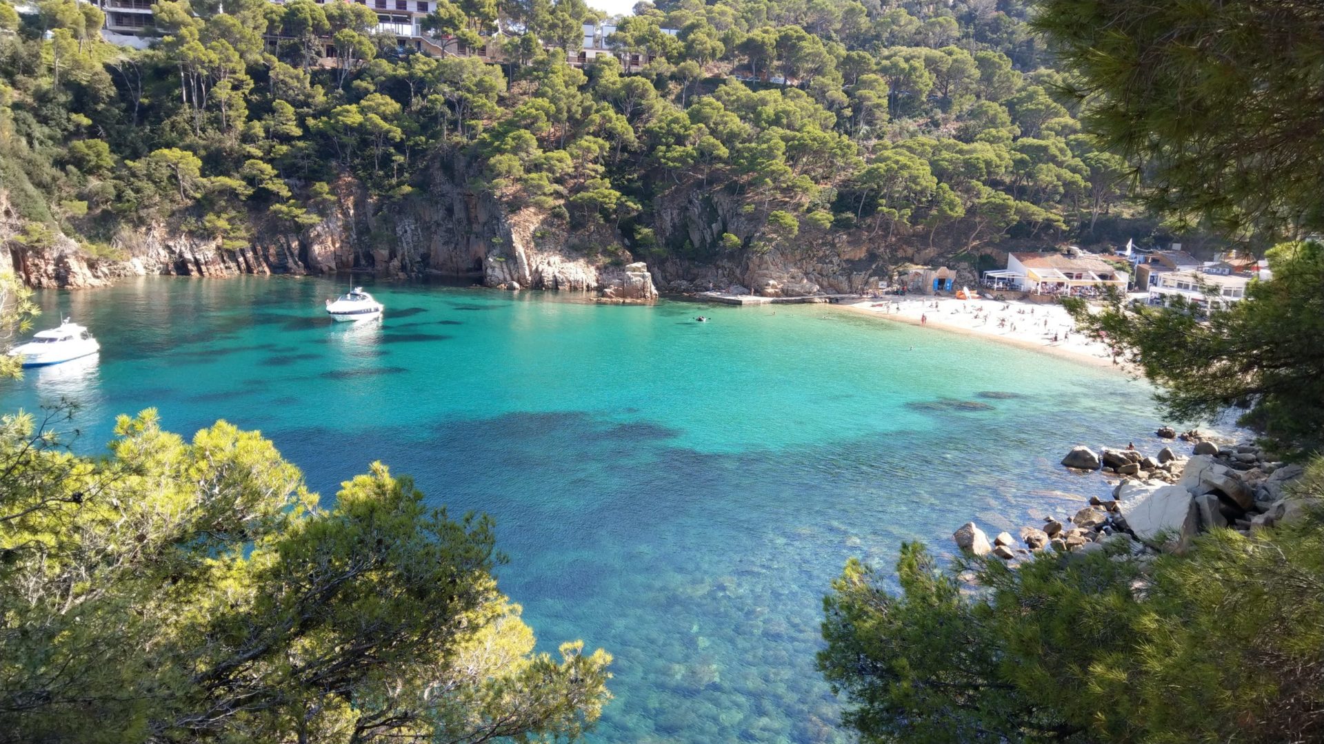 The World’s Most Pristine Shores: 10 Countries Where Crystal Waters Meet Impeccable Sand
