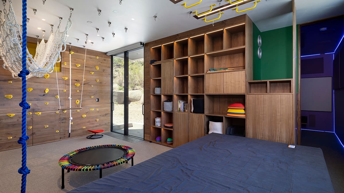 A Mountain Estate Where Geology Meets Indulgence