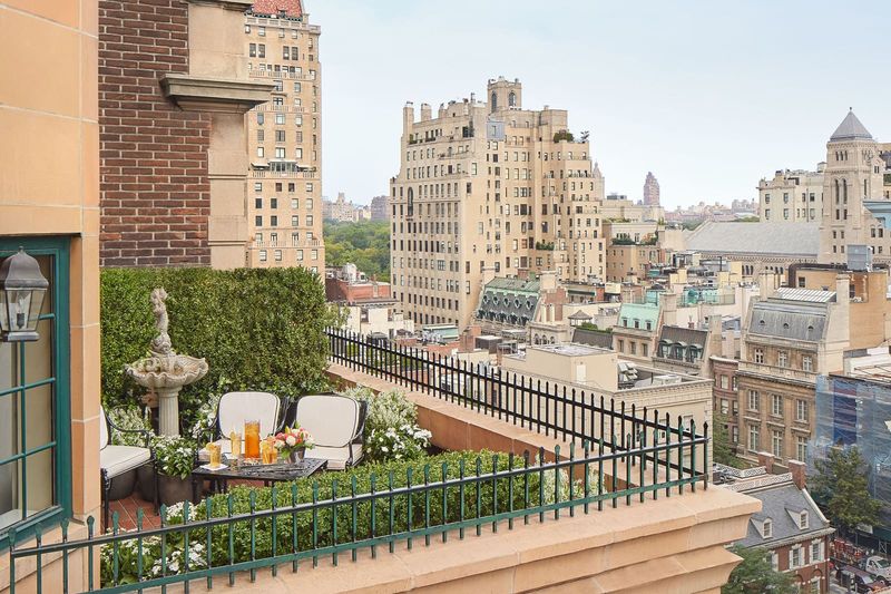 Where Old New York Still Lives: The Upper East Side's Enduring Hotels
