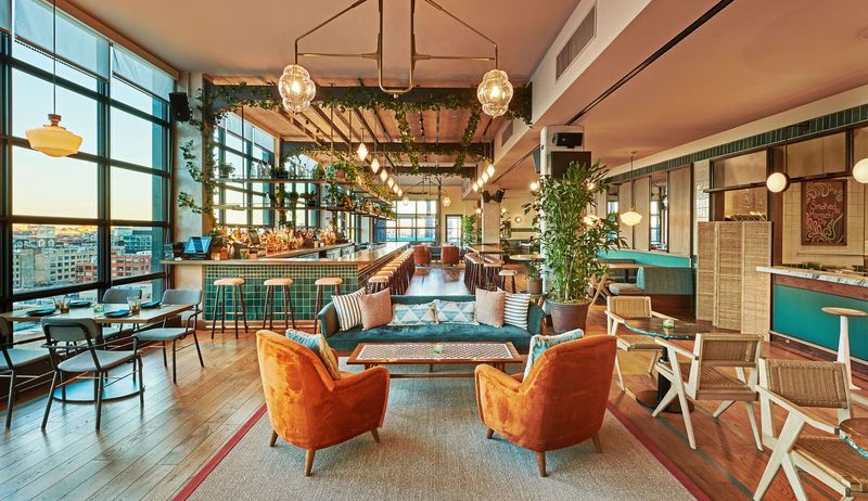 Where Skyline Meets Cocktail: Chicago's Best Rooftop Retreats
