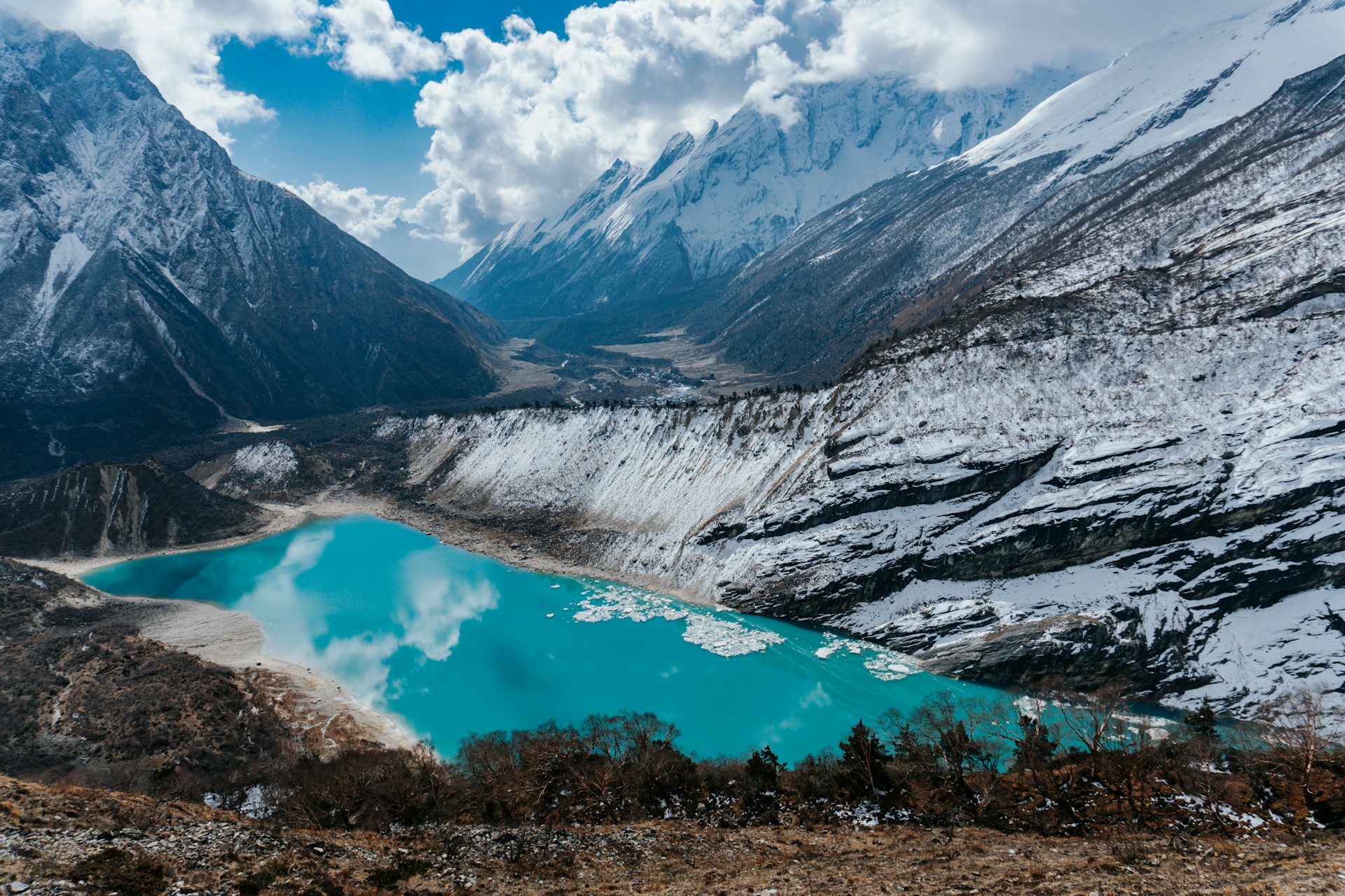 Where The Trails Still Hold Silence: Following The Manaslu Circuit Before The World Arrives