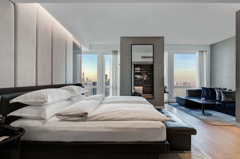 The Neuroscience Suite: When a Hotel Room Becomes a Sleep Laboratory