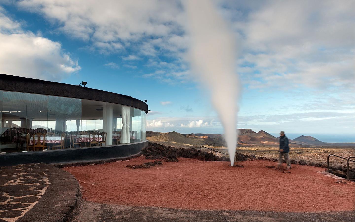 10 Extraordinary Restaurants That Turn Dining Into Adventures