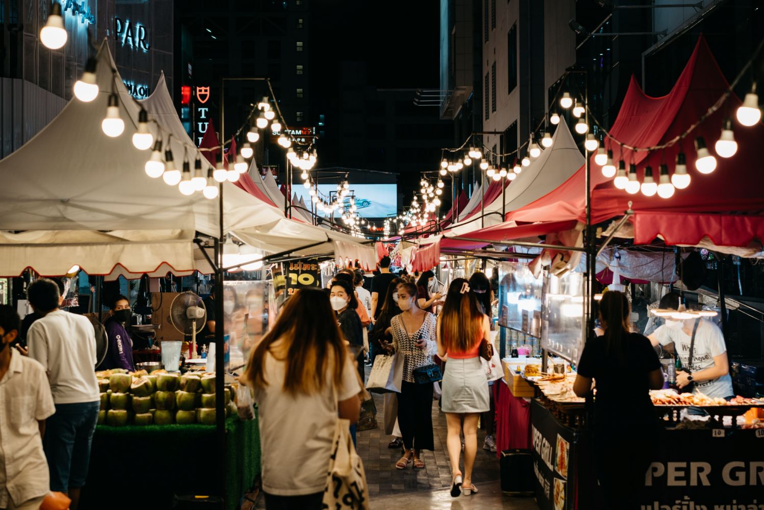 The End Of Perfect Travel Imagery: Why Imperfection, Grain, And Realism Are Trending