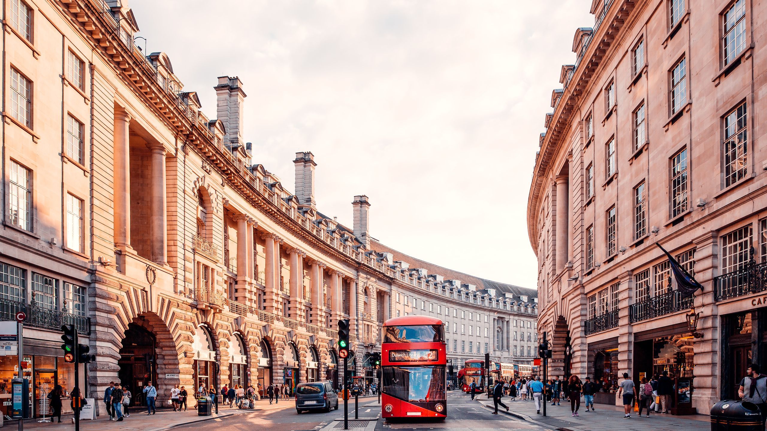Travel By Calendar: A Smart Guide To The World’s Best And Cheapest Months
