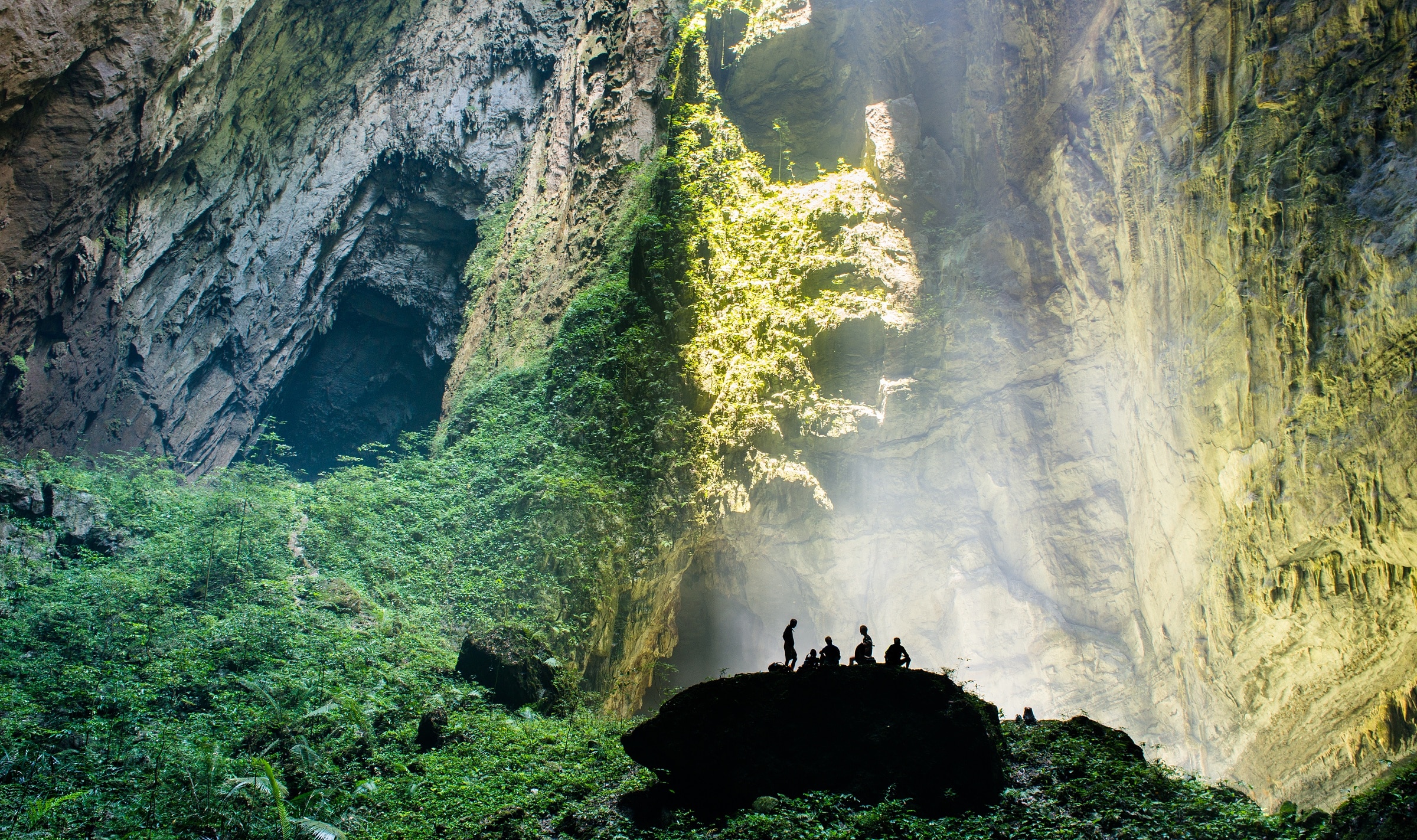 Beneath The Limestone Sky: Phong Nha – Kẻ Bàng And The Art Of The Unfinished World