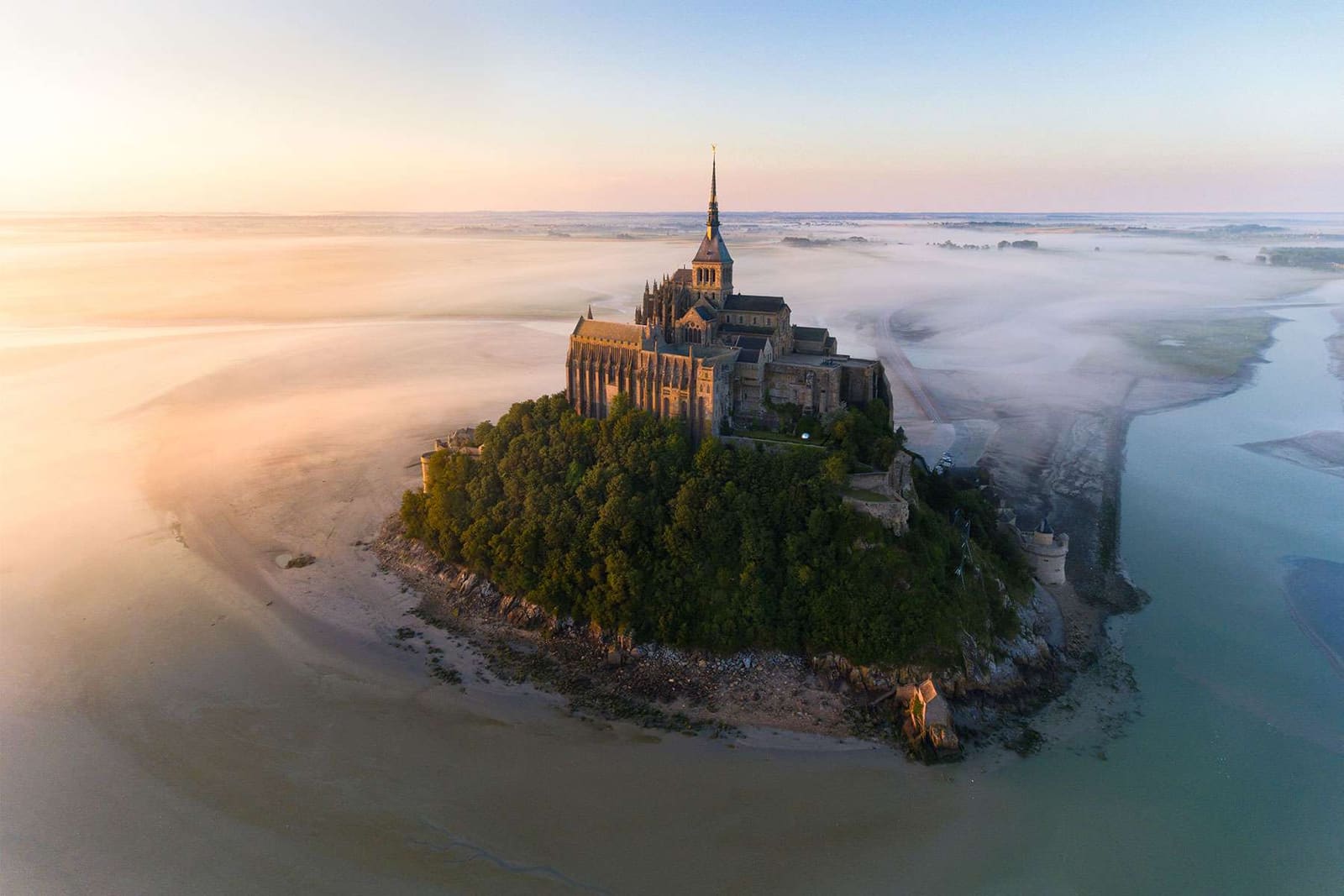 Stone and Reverie: Why France's Châteaux Still Define Romance