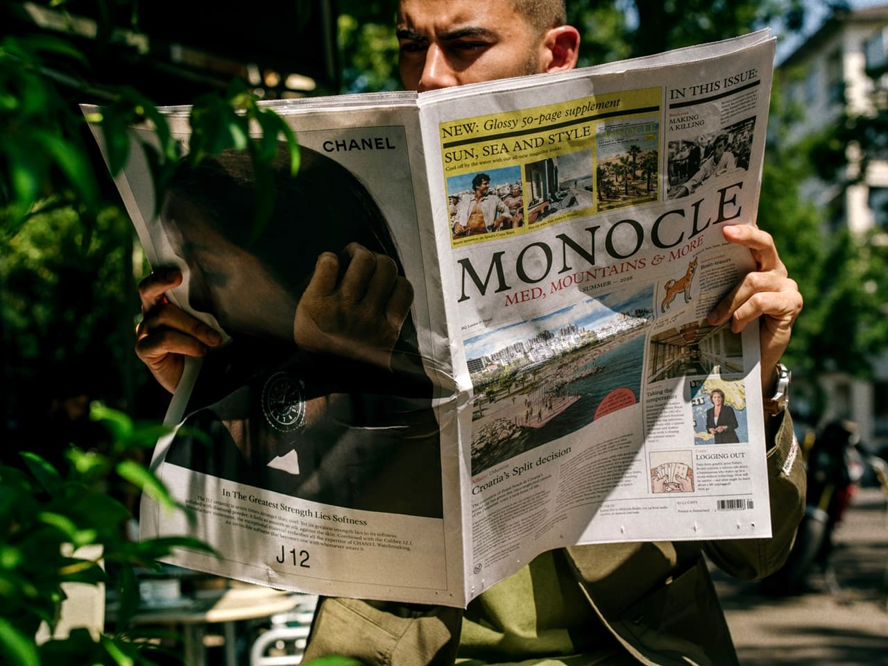 When Print Becomes a Season: The Summer Newspaper Tradition Returns