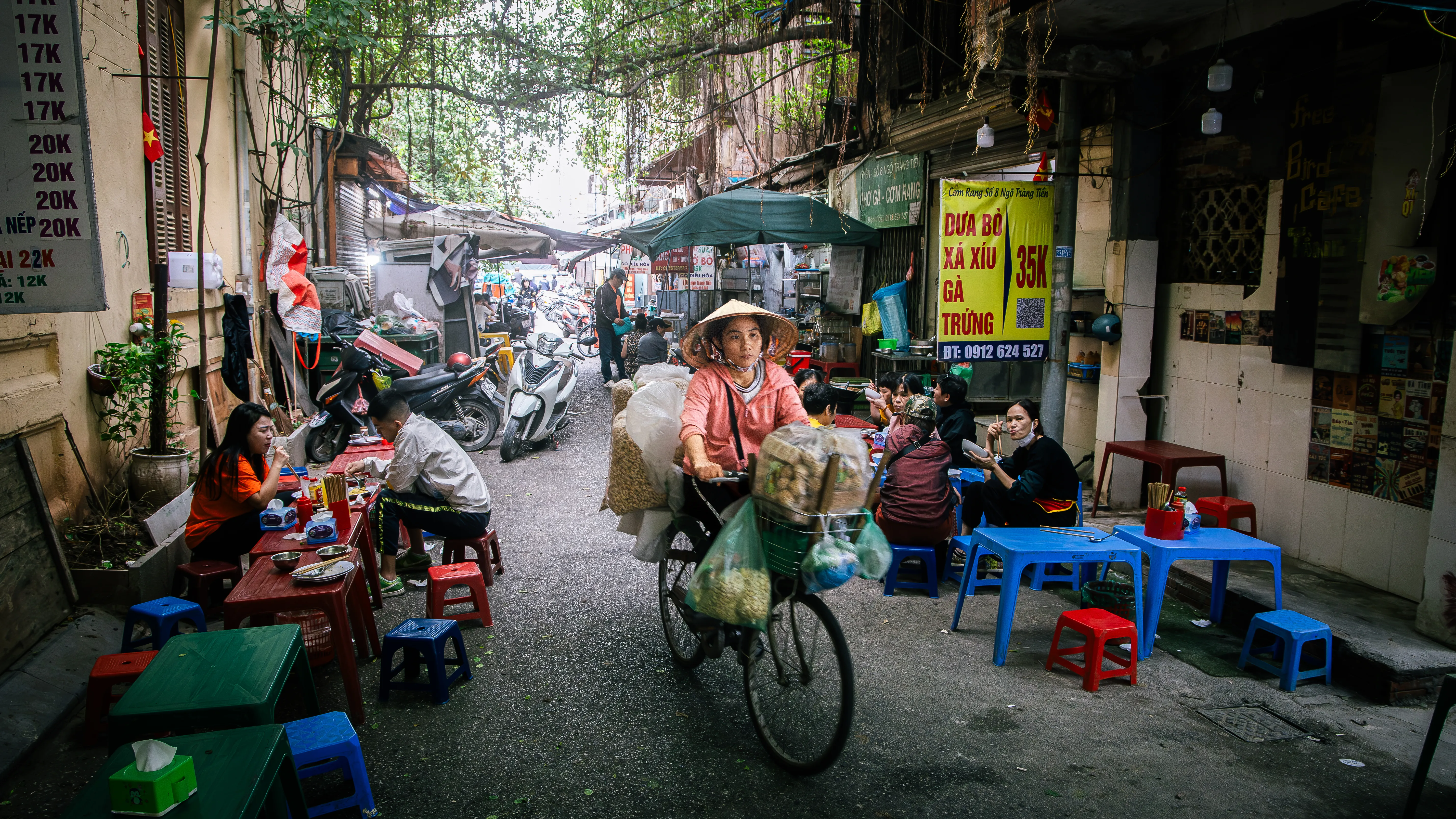 The End Of Perfect Travel Imagery: Why Imperfection, Grain, And Realism Are Trending