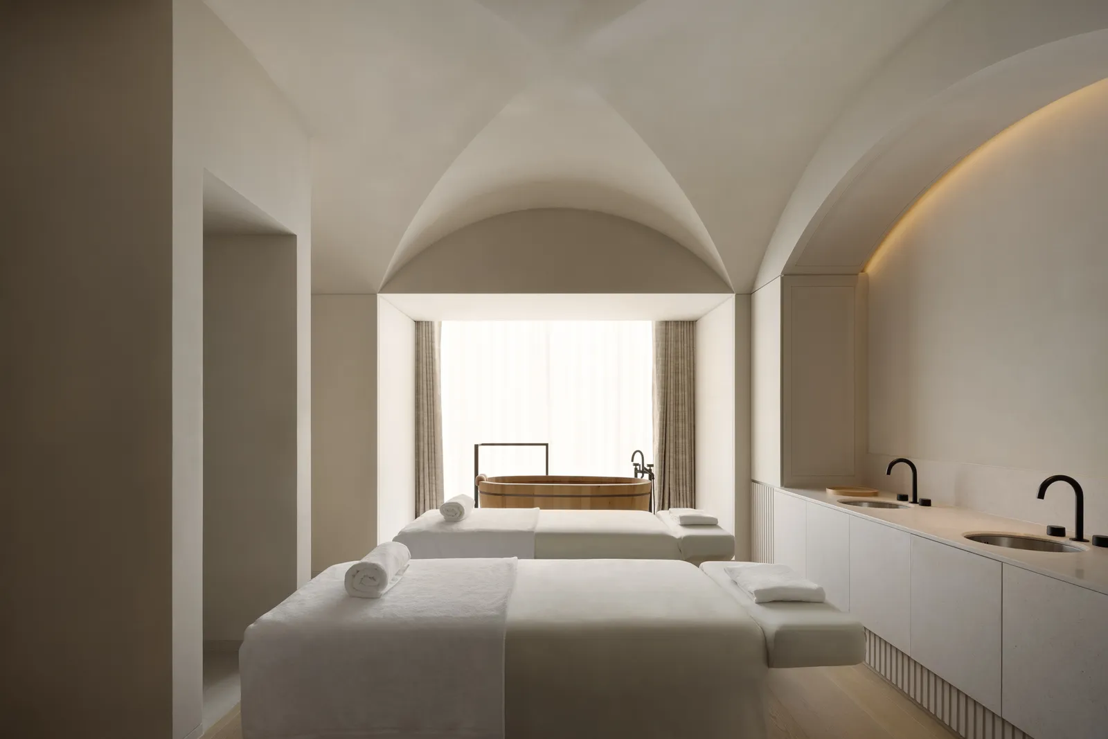 Capella Taipei: A Modern Mansion Retreat In The Heart Of The City