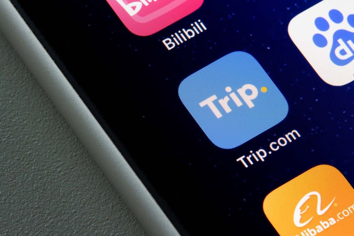 The Invisible War: How Online Travel Platforms Are Courting AI's Favor
