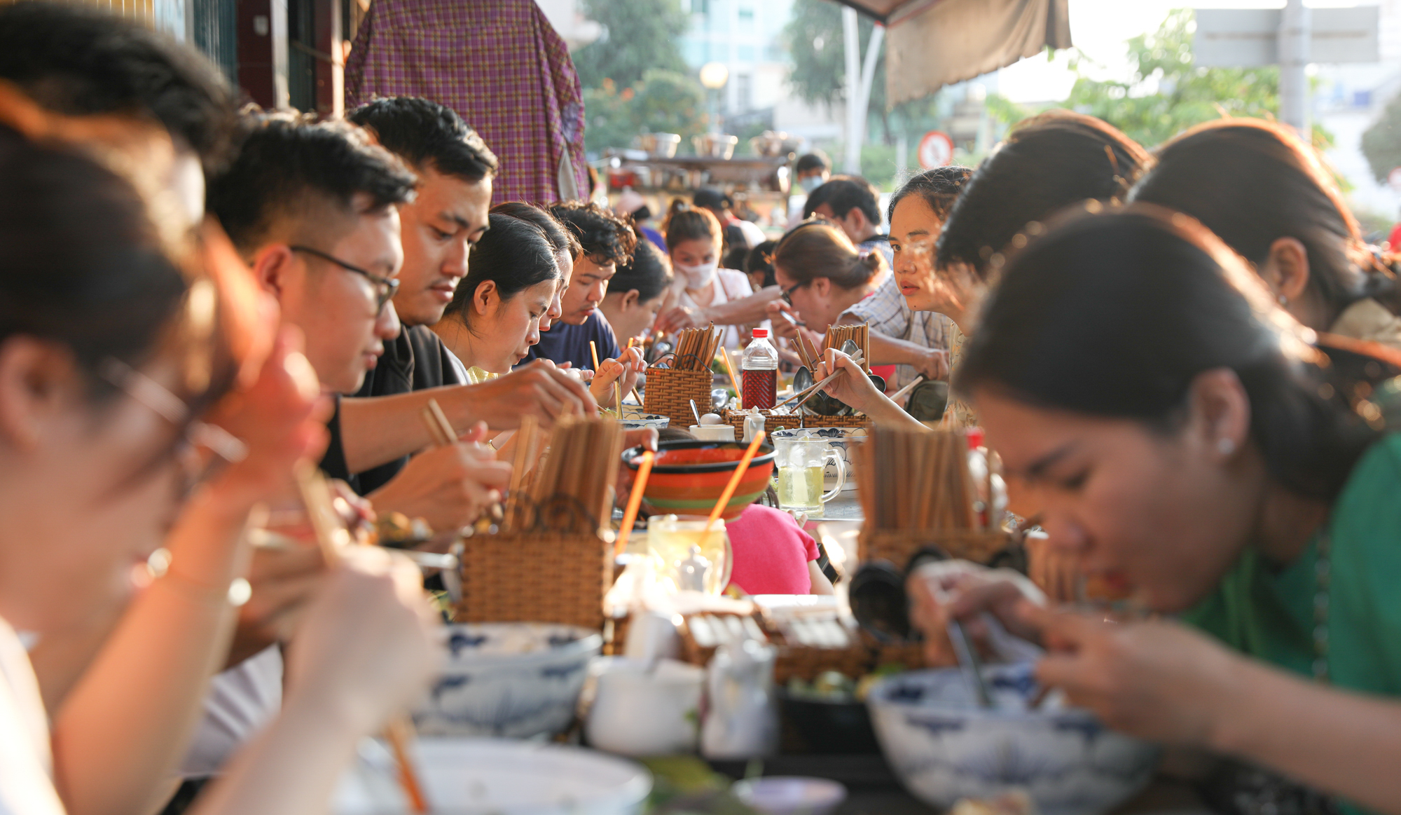 Vietnam's Pavement Dining And The Art Of Everyday Community