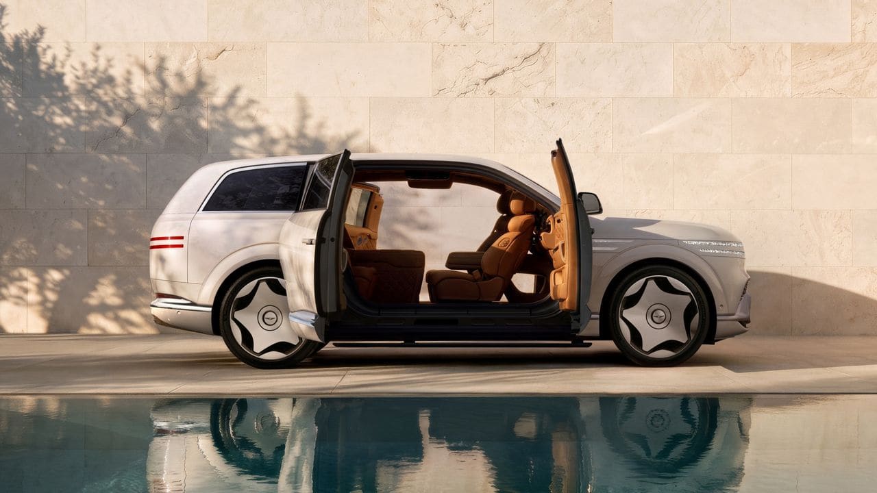 The Full-Size Electric SUV That Wants to Be a Gallery on Wheels