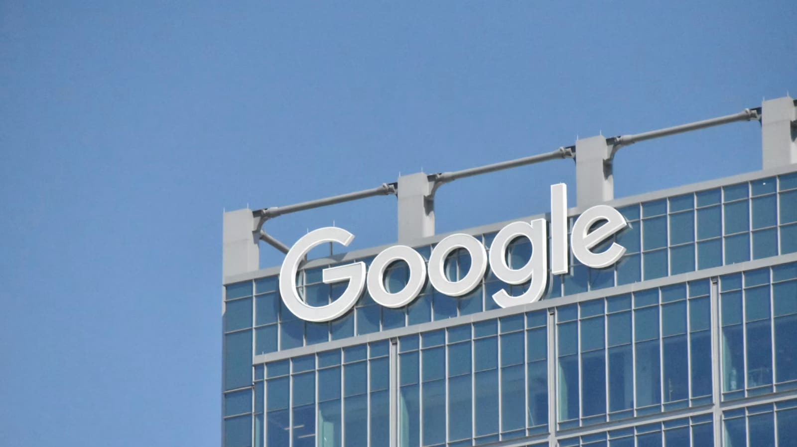Google Hands Creators the Eraser for Visible AI Watermarks