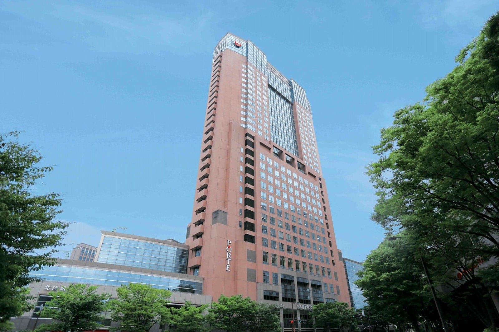 A High-Rise Hotel in Kanazawa Starts at £65 a Night