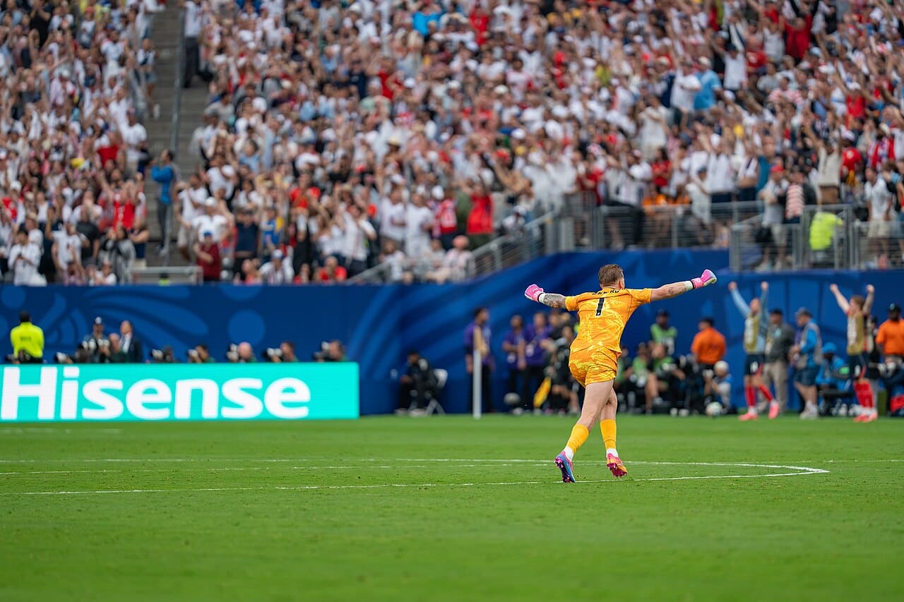 Hotels Won Big at the World Cup. Airlines Barely Noticed.