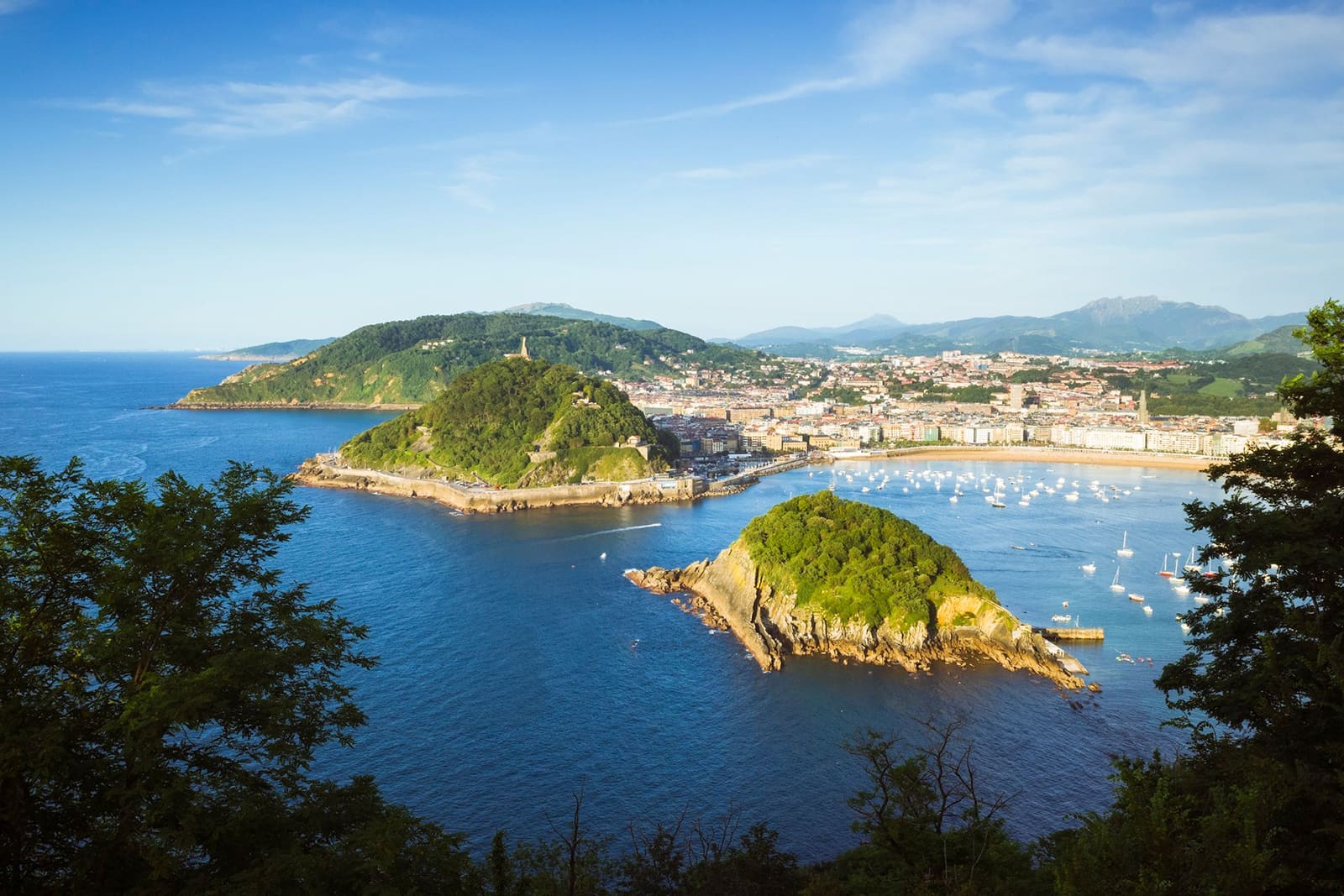 How to Blend In With Locals in San Sebastián