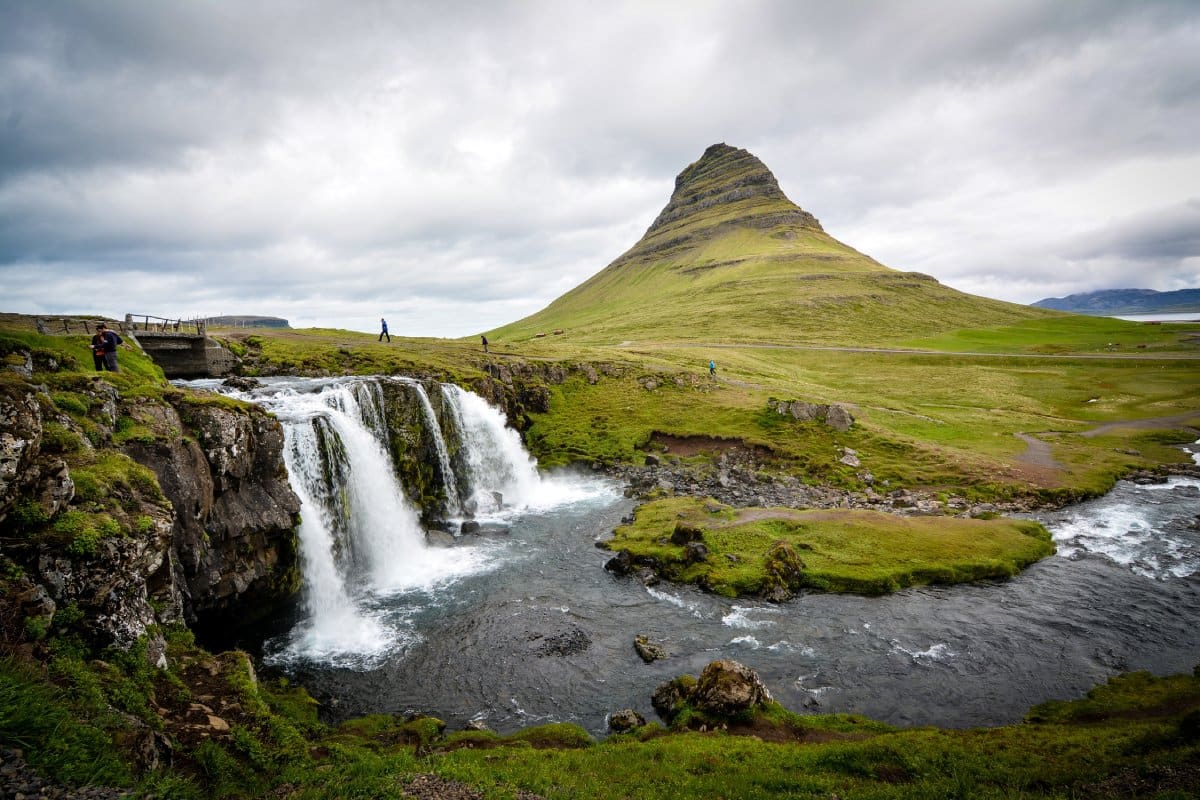 Iceland Caps Eclipse Visitors to Push Year-Round Tourism