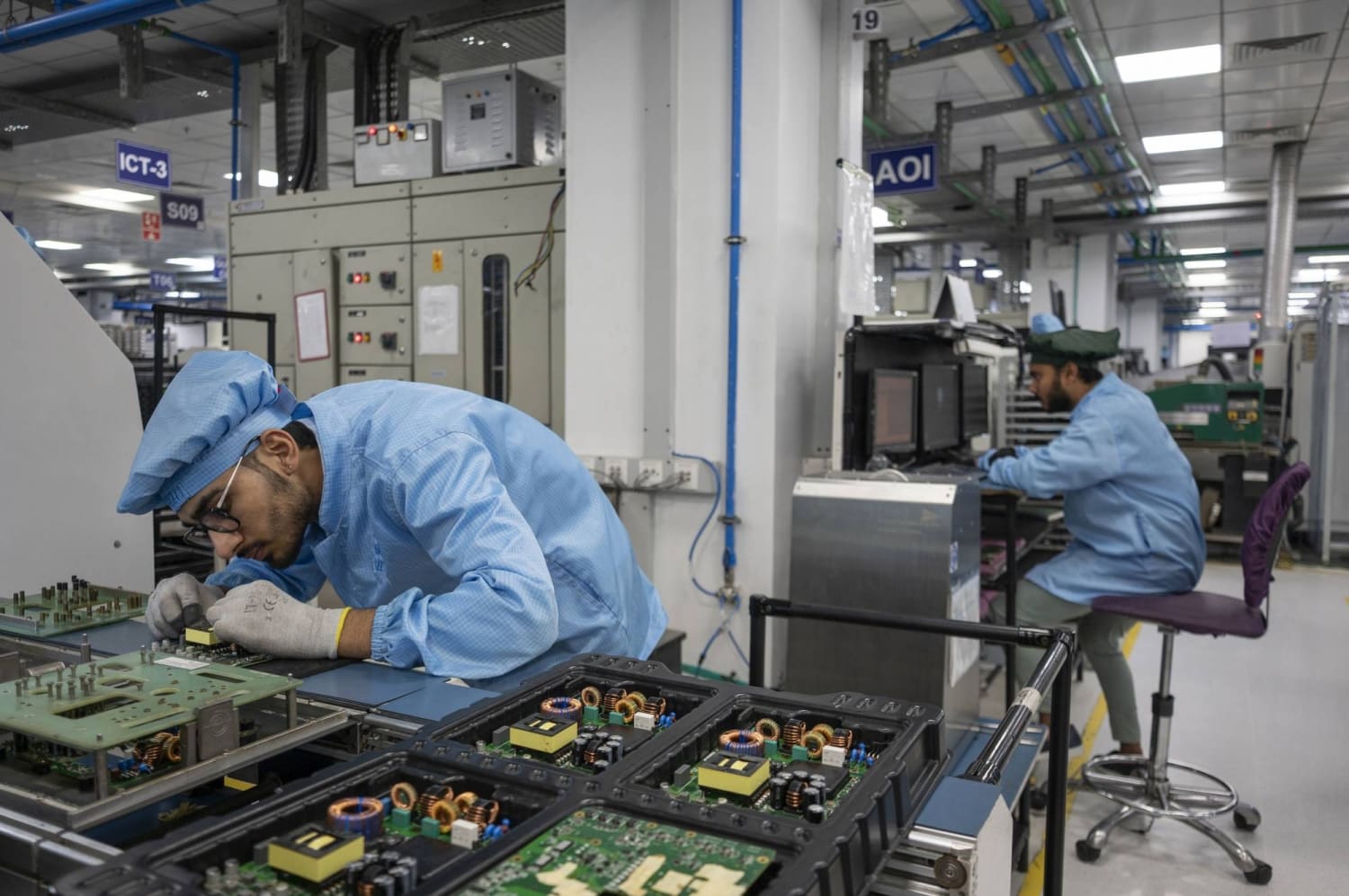India's Chinese Import Bill Climbs Despite Self-Reliance Push