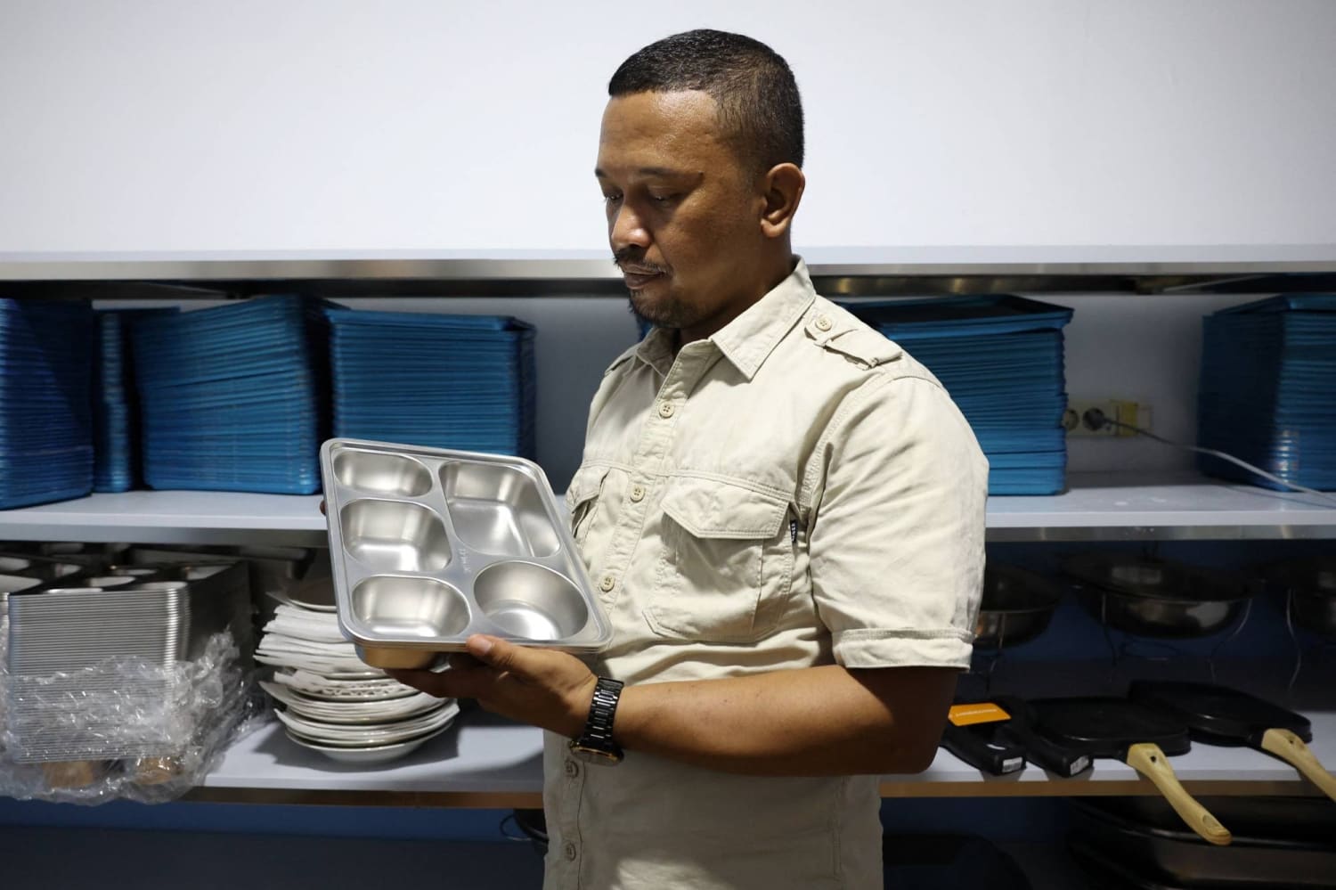 Indonesia's Free Meal Program Leaves Rural Kitchen Operators Trapped in Debt