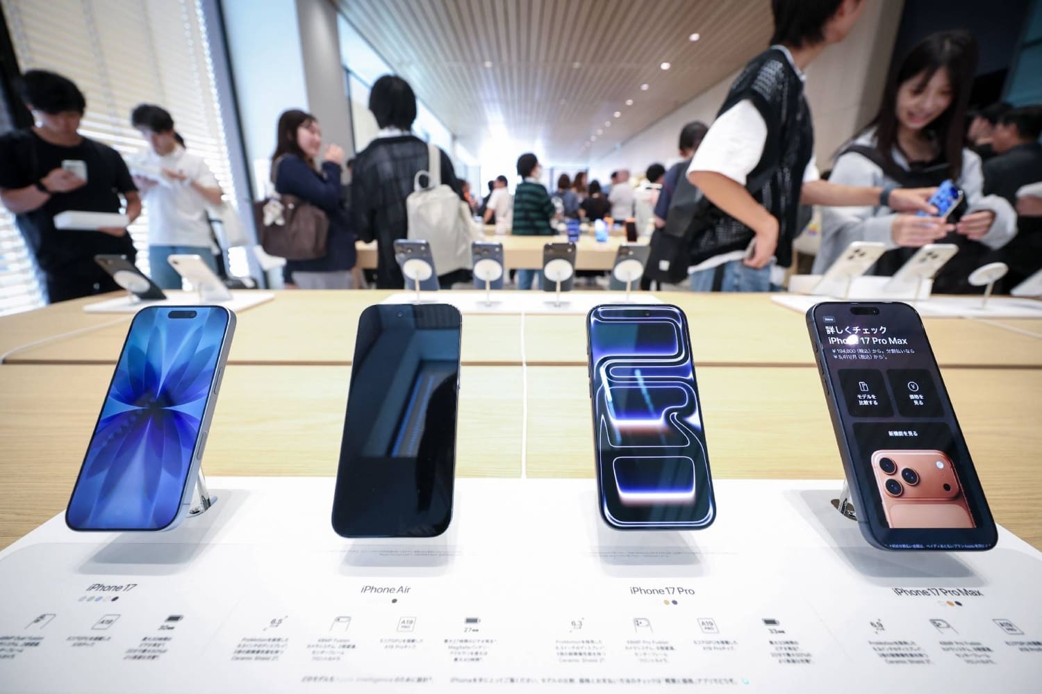 Japan's Used Smartphone Market Surges as iPhone Prices Cross the ¥100,000 Threshold