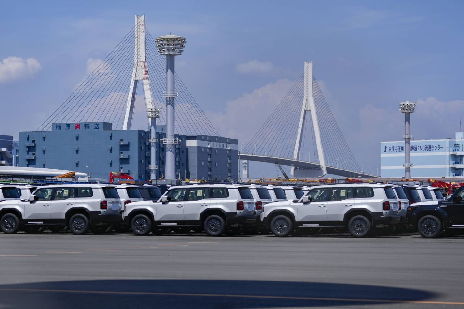 Japanese Automakers Bet on Stable Yen After Intervention