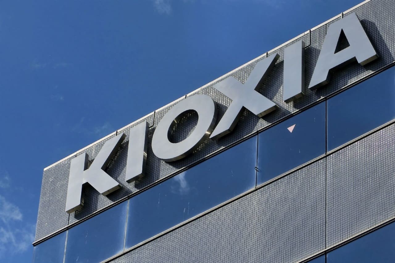 Kioxia and SanDisk Roll Out QLC Flash Memory Targeting AI Data Centers