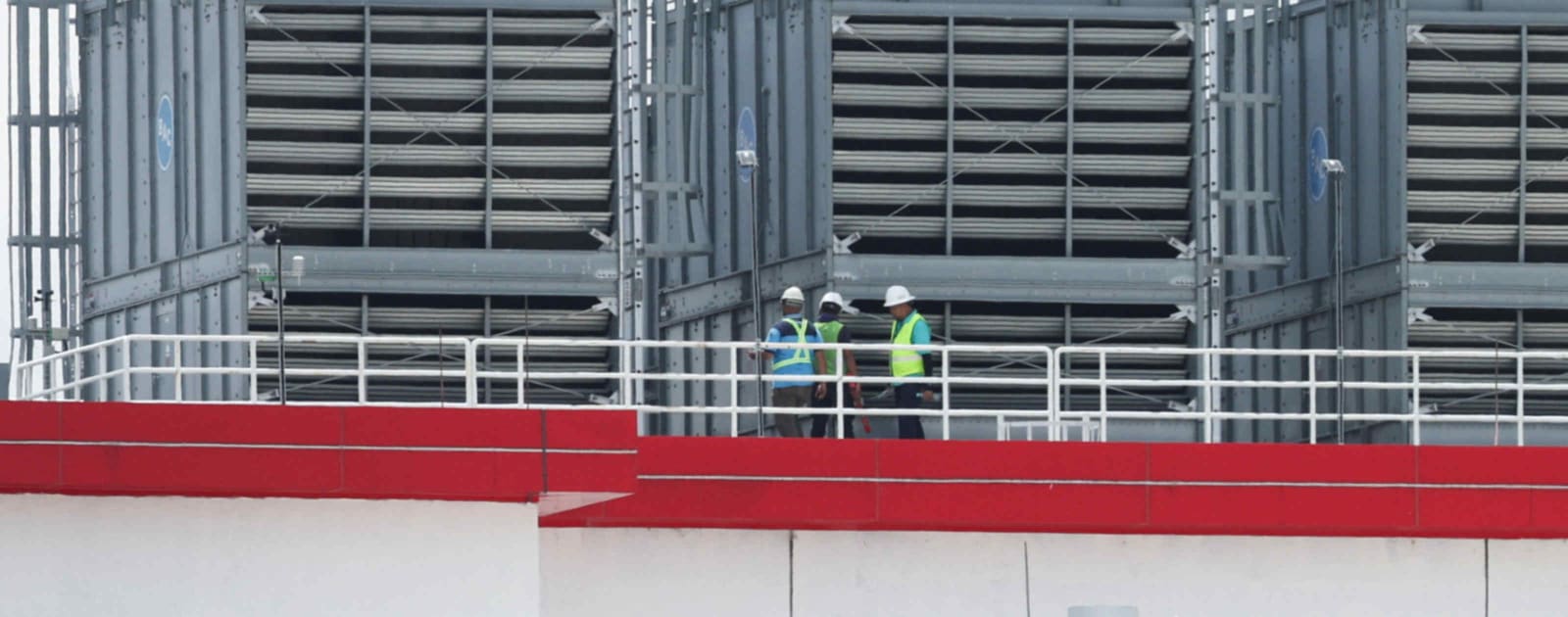 Manila Bets $34 Billion on Data Centres to Compete in Asia's AI Race