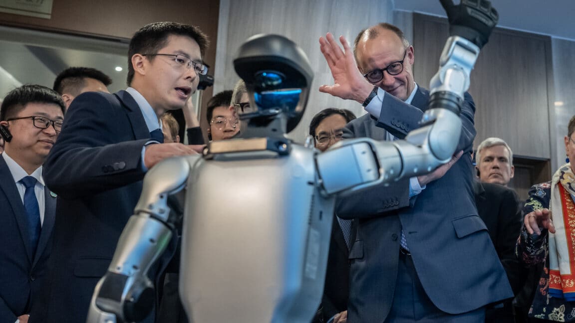 The Micromanager Behind China's Robot Price War