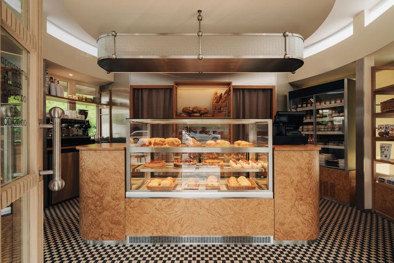 When a Modernist Icon Becomes the Blueprint for a 25-Square-Meter Bakery