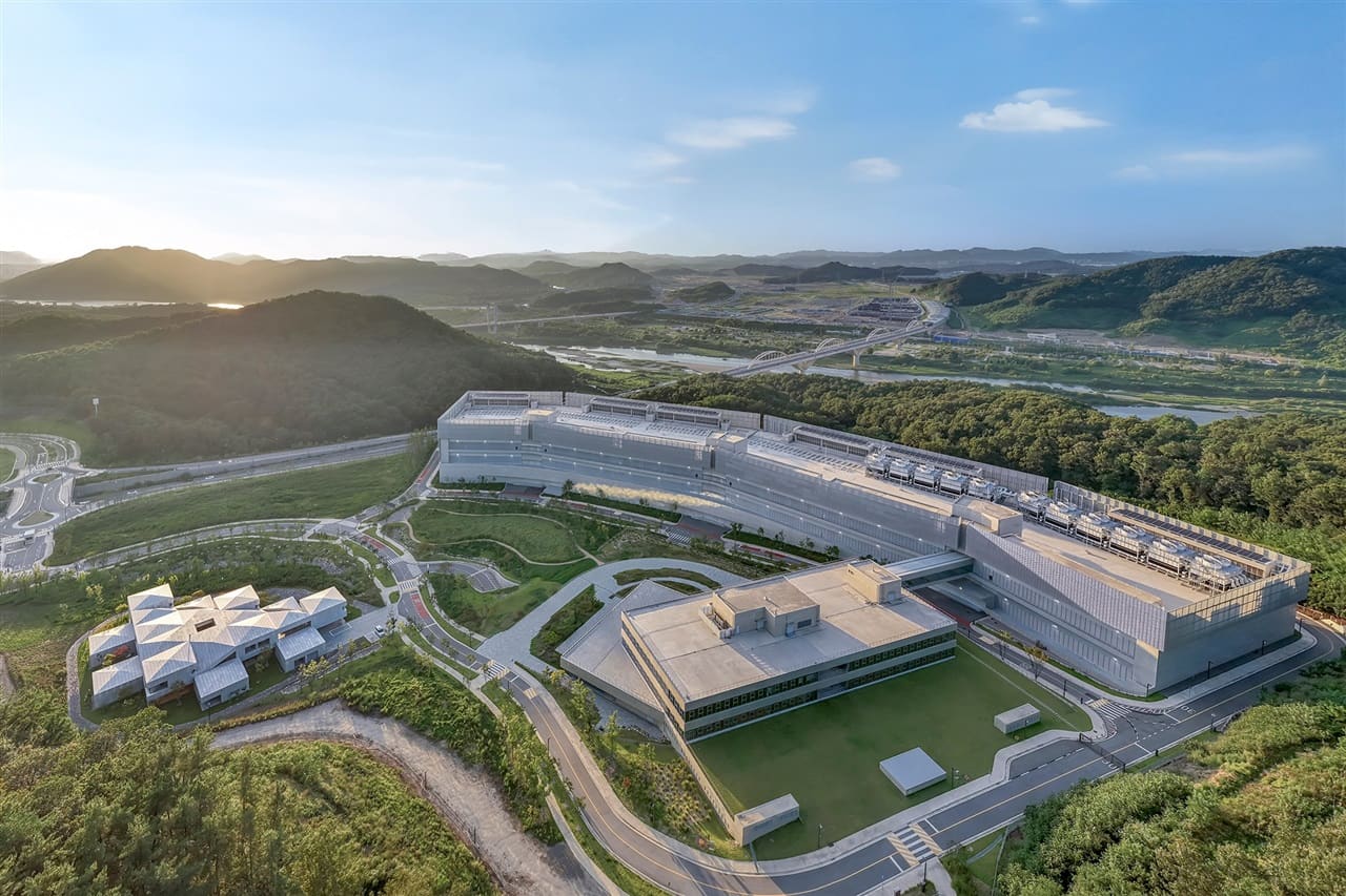 Naver Eyes Brookfield Partnership for $10 Billion Data Center Build-Out